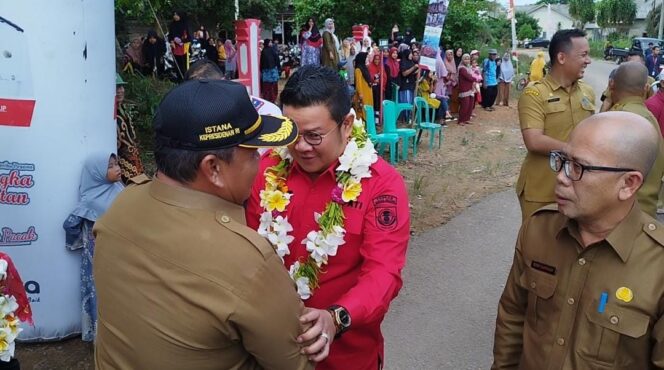 
 Disambut Masyarakat Sumber Jaya Permai, Bupati Riza: Kedatangan Kami untuk Melayani Masyarakat