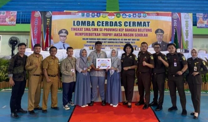 
 SMA Muhammadiyah Toboali Boyong Piala JMS Kejati Bangka Belitung