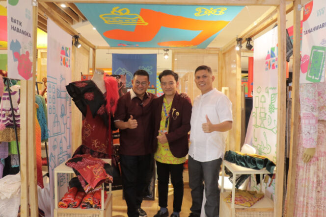 
 Bangga Dengan Karya Anak Muda Bangka Selatan di Pameran AKI 2023, Bupati Berharap Pelaku Ekonomi Kreatif Terus Berinovasi