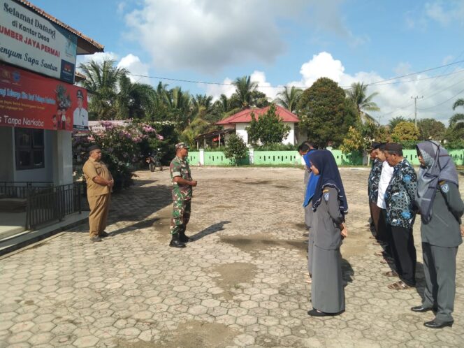 
 Babinsa Kodim Bangka Selatan Ajak Perangkat Desa SJP Imbau Masyarakat Agar Tidak Terlibat Narkoba