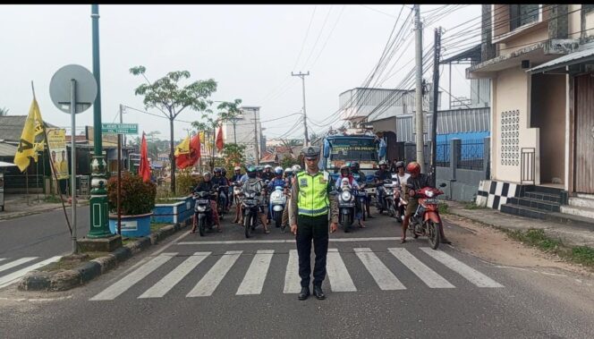 
 Hari Pahlawan, Satlantas Polres Bangka Selatan Ajak Pengendara Mengheningkan Cipta