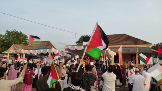 
 Ikut Aksi Damai Bela Palestina, Ini Pesan Bupati Riza Herdavid