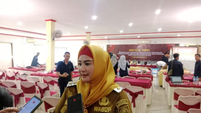 
 Wabup Debby Hadiri Rapat Pleno Rekapitulasi Hasil Penghitungan Suara Pilkada Tingkat Kabupaten