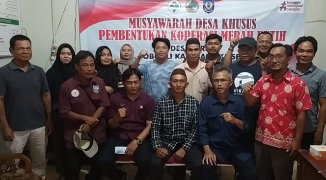 
 Foto bersama kepengurusan Koperasi Desa (Kopdes) merah putih  Desa Jeriji Kecamatan Toboali, Kabupaten Bangka Selatan. (Foto: Seno/babeltimes.co)