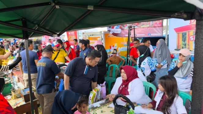 
 Bupati Riza Ajak Masyarakat Manfaatkan Pelayanan di Program Aik Bakung