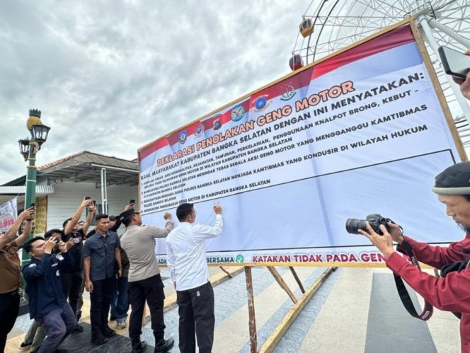 
 Bupati Bangka Selatan Hadiri Apel Deklarasi Tolak Geng Motor