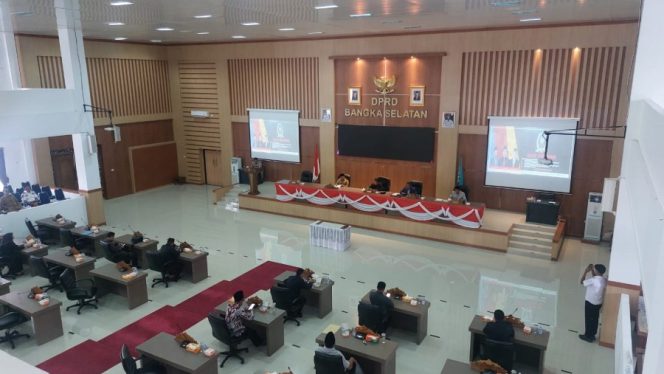 
 Bupati Bangka Selatan Sampaikan Empat Raperda ke DPRD