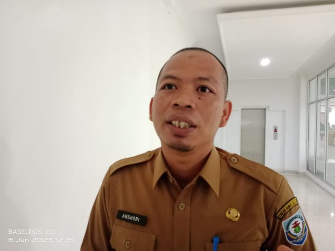 
 Kepala Dinas Pendidikan dan Kebudayaan Kabupaten Bangka Selatan Anshori. (Foto: babeltimes.co/Arul)