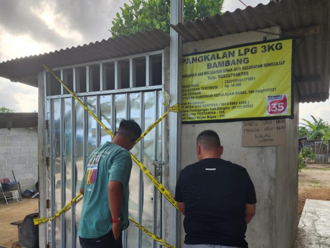 
 Polda Babel segel dua pangkalan gas di Kabupaten Bangka. (Foto: babeltimes.co/Ho-Humas Polda Babel)