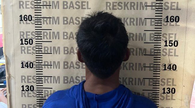 Pelaku Curanmor berhasil diamankan Satreskrim Polres Bangka Selatan setelah menggadaikan hasil curian untuk kebutuhan ekonomi. (Foto: babeltimes.co/Ho-Humas Polres Basel)