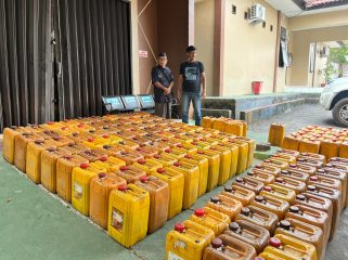 Barang bukti BBM Subsidi jenis pertalite yang diamankan Satreskrim Polres Bangka Selatan. (Foto: babeltimes.co/Ho-Humas Polres Basel)
