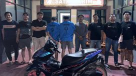 Dua terduga pelaku Curanmor beserta barang bukti berhasil diamankan tim Resmob Macan Selatan Satreskrim Polres Bangka Selatan. (Foto: babeltimes.co/Ho-Humas Polres Basel)